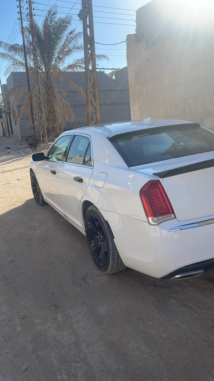 السياره c.   بنوراما كبيره .      ومعروفه المواصفات.  مكاني البصره.  السياره كلين تايتل.  وارد كندي 
.
.

.وايستفسار.       *********** فاو, البصرة
