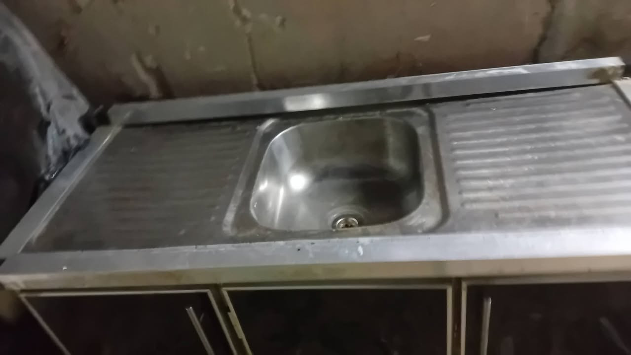 اغراض للبيع اسأل وجاوب ***********بي وتساب بغداد السيديه
