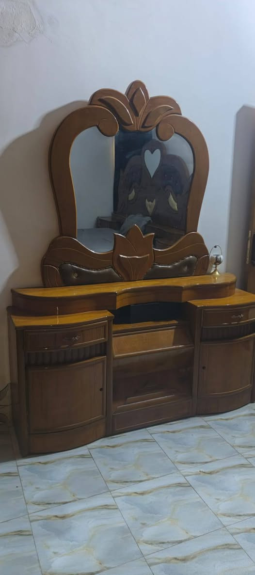 السلام عليكم غرفة خشاب للبيع أم الستة طابقين احلى من الصورة سعرها 1700 بيها مجال ماخذتها ب 3 ملاين التواصل على الخاص العنوان النجف


**إذا كنت صاحب هذا الإعلان وتريد حذفه لأي سبب، رجاءا أرسل رسالة إلى الدعم الفني**