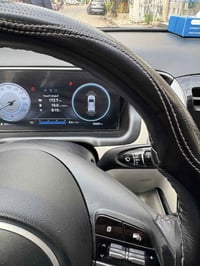 توسان 2023 خليجي اللون ابيض ماشية 40 الف المواصفات بصمه ابواب وتشغيل و...