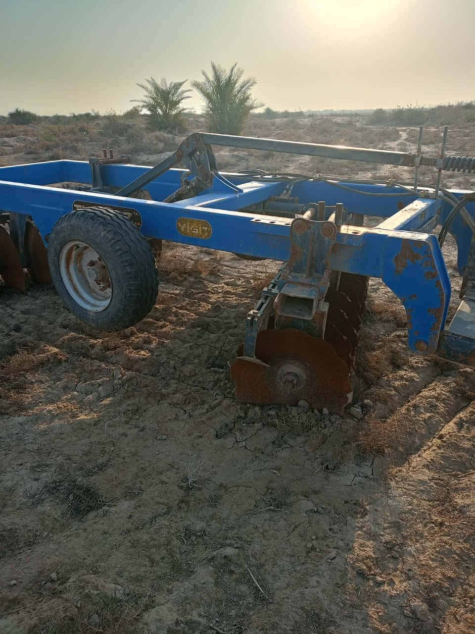 دسك تركي 20  نظيف السعر 6 مليون المكان واسط ناحية الدبوني..
***********
