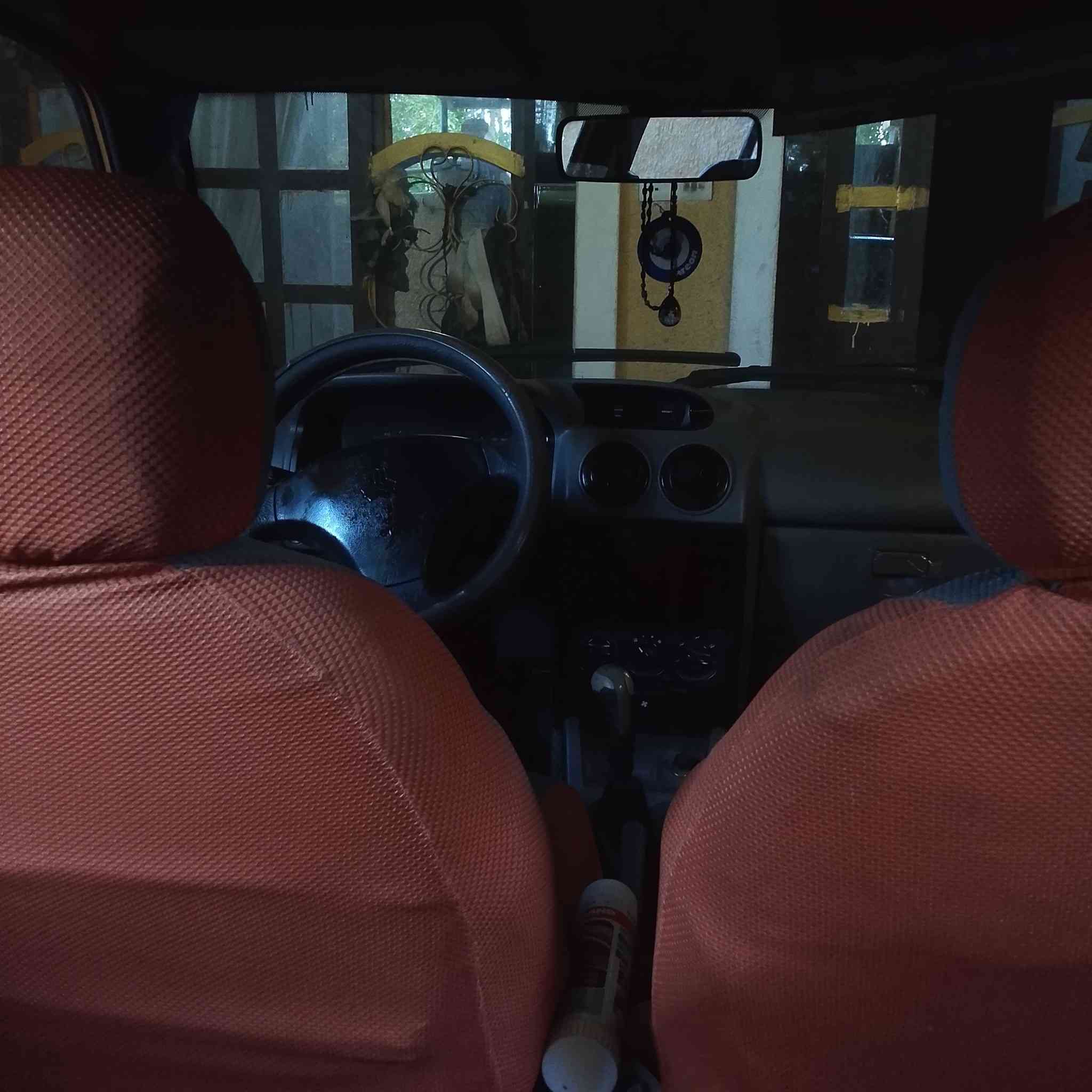 السلام عليكم سايبه ٢٠١٤ للبيع  سيارة نظيفة وجديدة
مكينة جديدة  رقم انكليزي شرط التحويل مصفرة هيئة غرمات  كاملة مكملة كبل لشارع 
سعرهااا ٣٣ مكاني بغداد 
لتواصل على رقم ***********
