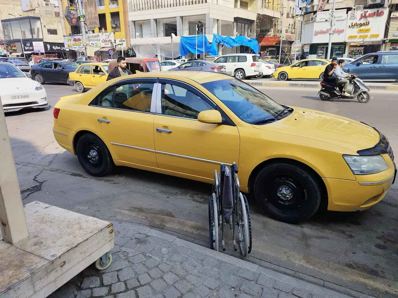 السلام عليكم سوناتا 2010 وارد امريكي حادثه فقط شبر بالبنيد وبدل والباقي كله ليبل واحد سياره جاهزه ربع متصرف عليه كير ومحرك وتبريد كفاله وصدر امامي خلفي جديد تخم تاير جواه السعر 117 وبيه مجال قليل رقم ***********
