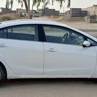 للبيع او مراوس  كيا سيراتو٢٠١٤ رقم بغداد خليجي  07840838974