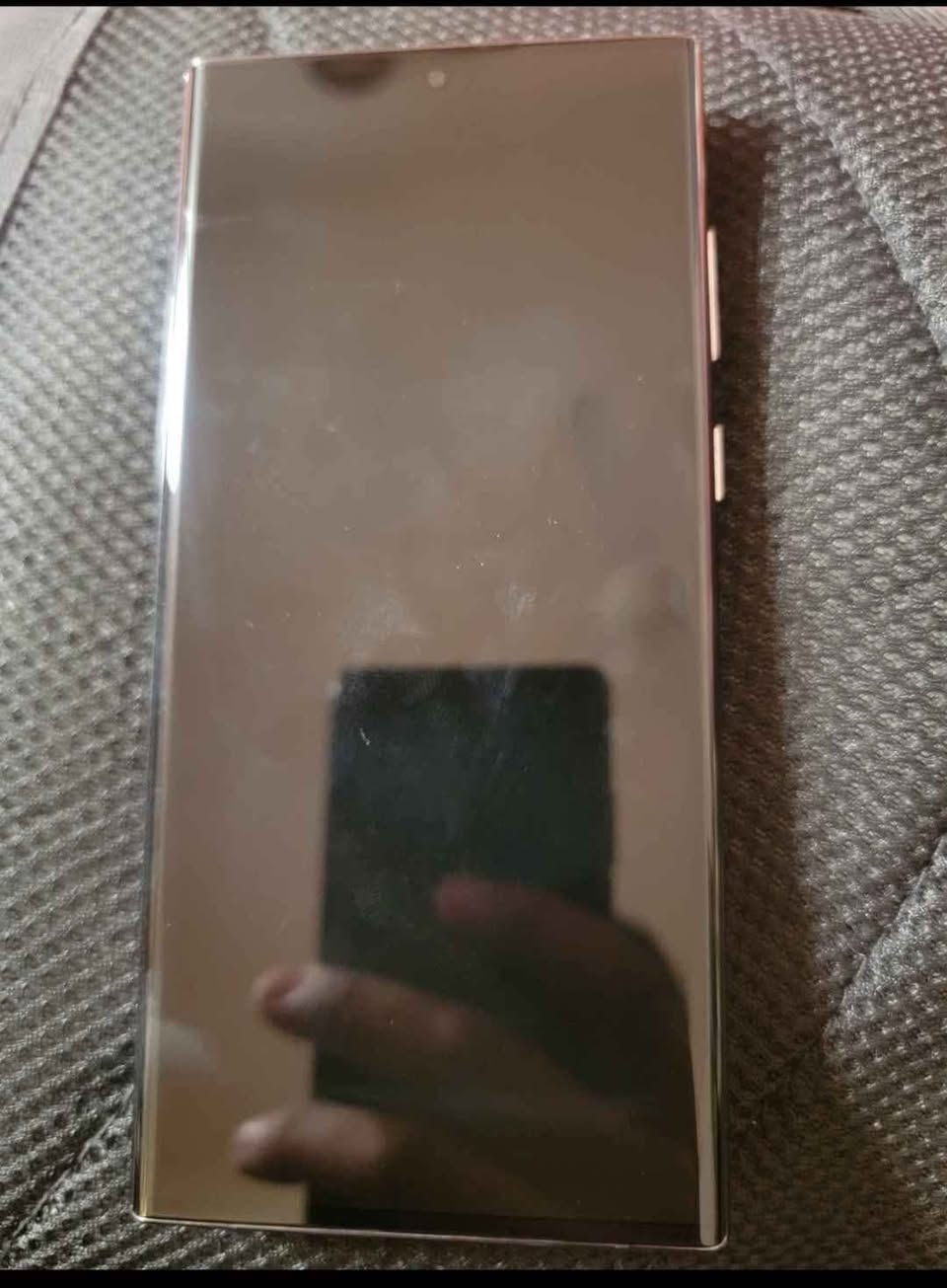 سامسونج اس ٢٢ الترا  الشرق الأوسط دبل سيمكارت مواصفاته المعروفه ١٢٠ افريم العاب كامرة ١٠٠x بس قلمه ضاع جبتله هاذة ٢٥الف الاصلي مالته يشتغل طبيعي السعر ٥٥٠ الف اوبي مجال حك الجية ويا الشاحن والكارتونه موبايل *********** بي واتساب اني ناشر فقط بغداد, العراق
