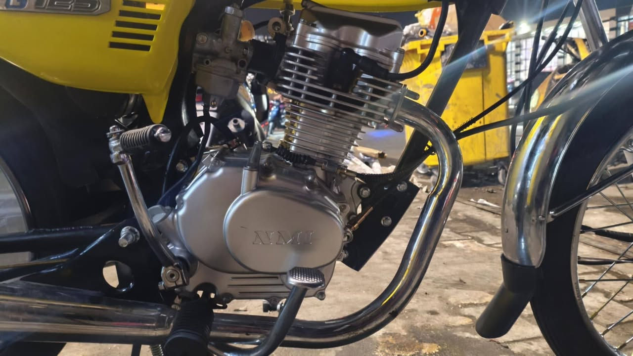 سلام عليكم اربعه للبيع تعمير شاصي 15 غراض 26
أحمد شهاب أوراق اصولي غراض كله شلامجه انته تسحك المحرك 
رقم ***********
