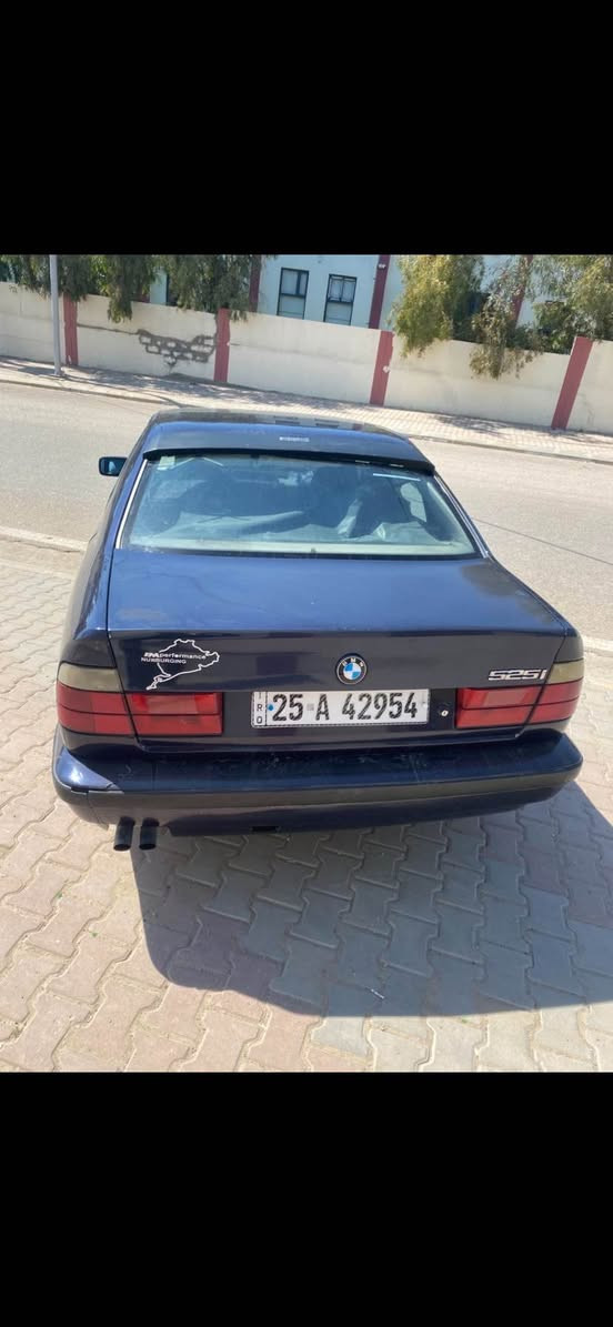 سلام عليكم 
للبيع او مراوسه حسب قناعه 
BMW 525ia موديل 1991 
سياره بدون ضرر بدون حادث بدون خياس گير اوتماتيك محرك شرط 
للعلم گير و محرك و عقل مبدل مال 2003 يعني محرك و گير سقر 525 سياره نضيفه حيل شرط ترايك 200 منا للبصره 
تبريد تدفئه شغال تايرات جديد ويل جديد بجم عريض فول مواصفات اربع جامات كهربائي فول فول برده خلفي داخل ابيض بس بدون سلايت بدون فتحه سنويه جديده لل31 بسم صاحبي بي بطاقه بانزين رقم كركوك 
مكاني كركوك شوراو قرب مدينه العاب بابا كور كور 
سعر 58 بي مجال حك جيه رقمي 
*********** بي واتساب كركوك, العراق
