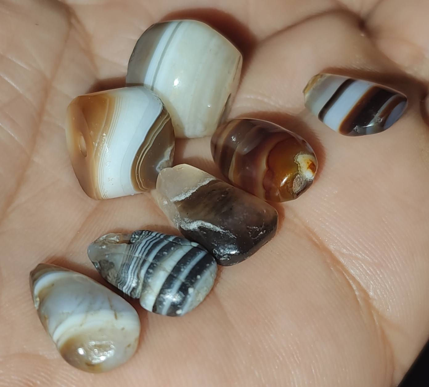 جزعات يمانيات قديمات للبيع شلع كلهن ٢١٠ ____-____--***********
