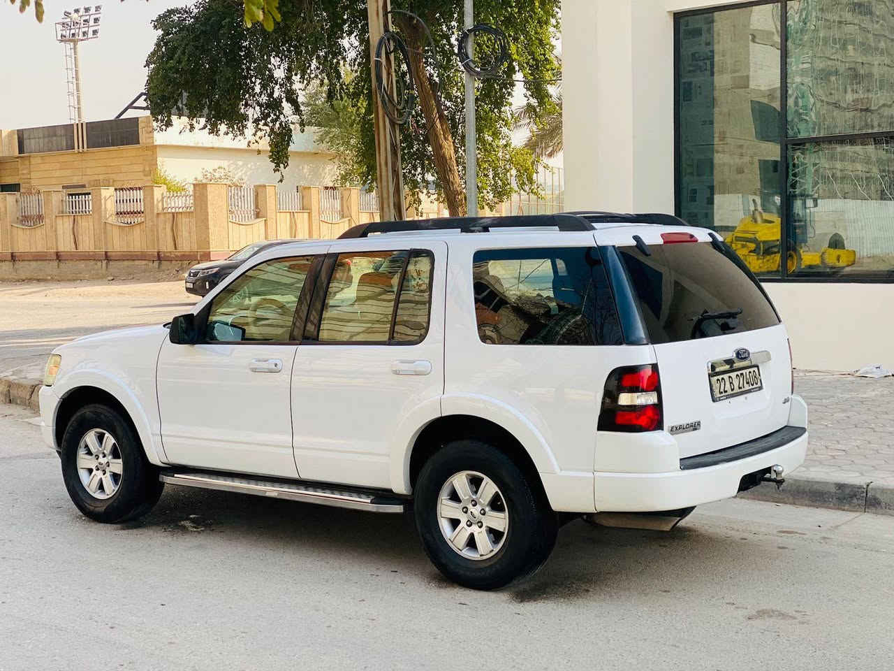 فورت اكسبلور 2010 خليجي مكفوله كفاله عامه من ضربه وصبغ وتبديل سياره جديده وجاهزه حداديه تخم تاير محرك وكير مكفولات محرك 6سلندر مواصفات شاشه كامره تحكم استيرن داخل بيجي فورويل رقم أربيل دولي سنويه مامنتهيه السعر 108مع مجال للأستفسار ***********مكان كربلاء كربلاء, العراق
