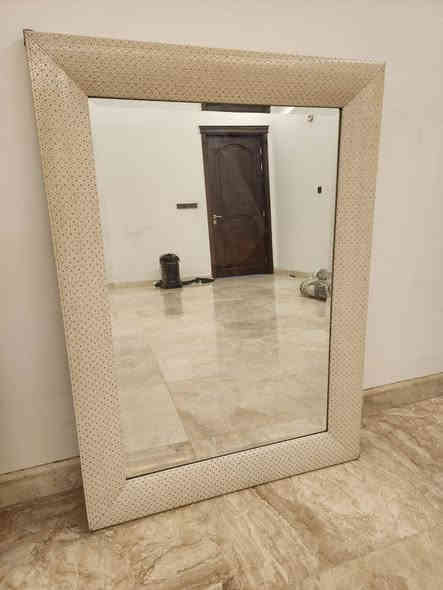 سلام عليكم غراض للبيع *********** مكان بغداد
