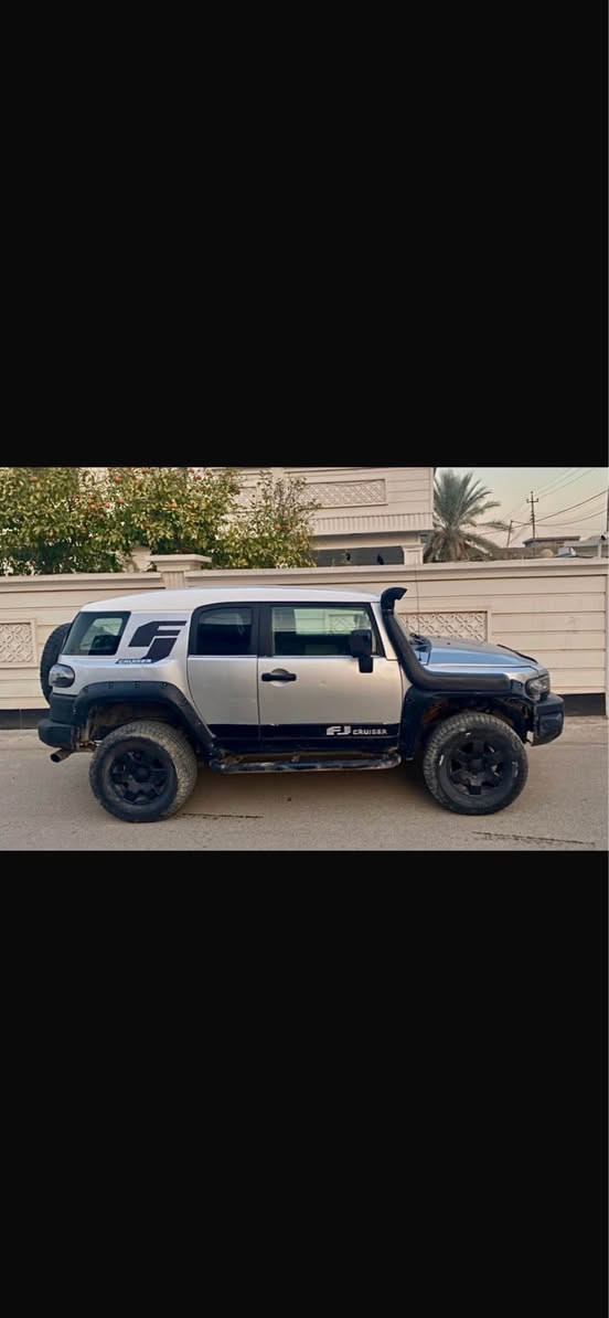 اف جي 2007 وارد امريكي السياره مصبوغه عام عدا القمارة شاصي بلاد بيه جاملغ السايق مبدل وبابتين السكن السيارة جاهزه مناقصه شي كير ومكينه خير من الله بلاديات 
للتواصل *********** بغداد, العراق
