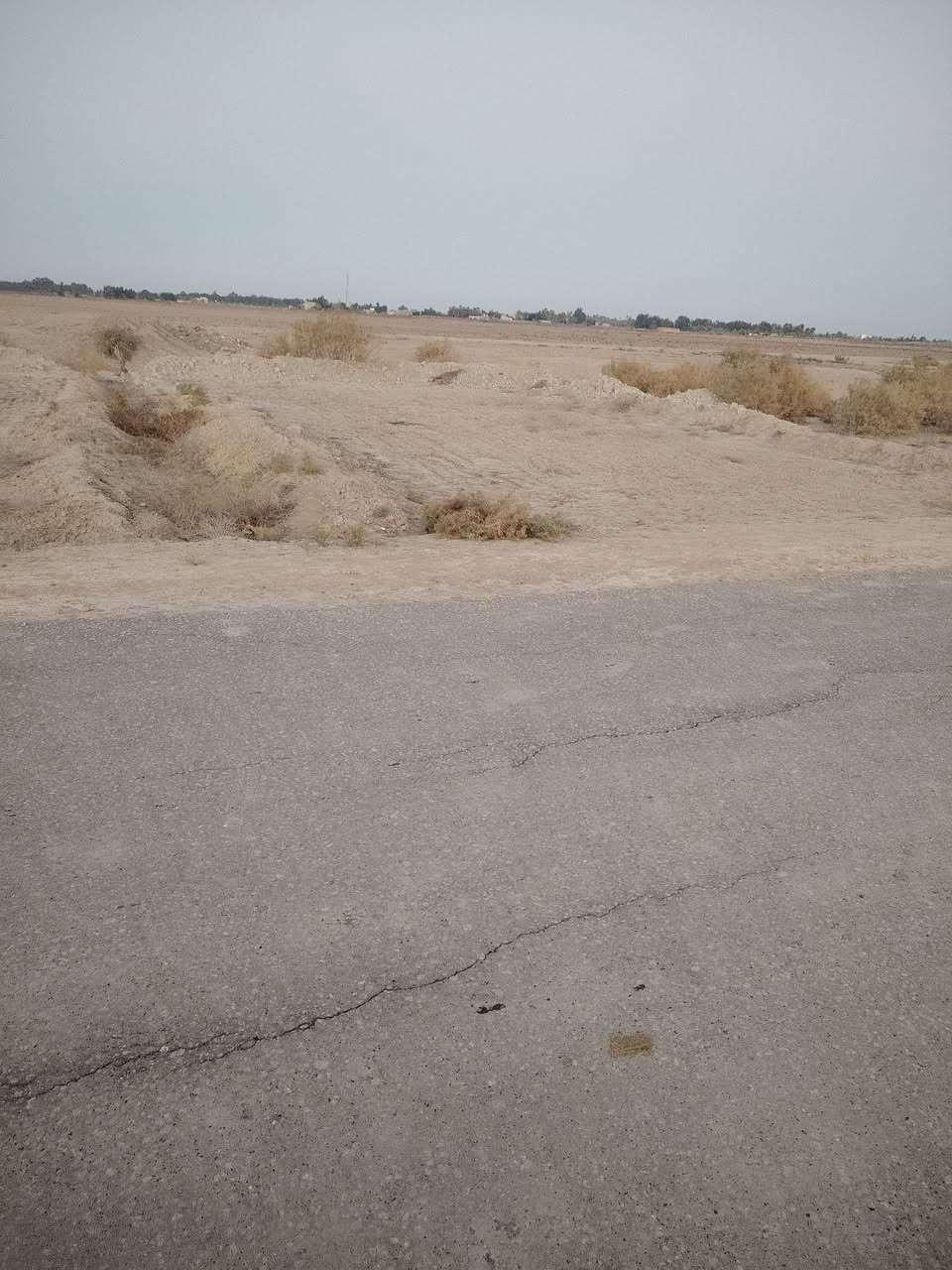 السلام عليكم قطعه أرض 5دونم ونص مع بيت جاهز  قرب بيت فاضل ال مرحب شارع و كهرباء وماي للباب بسمي
*********** السعر 130
