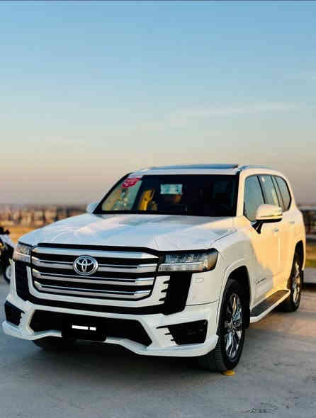 تويوتا لاندكروز 2024 بريم ليمتد 
‏ماشية 25 ألف 
‏ مواصفات GXR
‌‎ضمان شركة SAS
كل غراض بلادي موجود
رقم بغداد الجديد 
‌‎المواصفات :
- محرك 6 سلندر 
‌‎- فتحة سقف ( سلايد ) 
-٣ شاشات 
- شاشات ترفيه خلفية
‌‎- مقاعد جلد 
‌‎- مقاعد كهربائية 
- مقاعد امامية تبريد 
- ⁠تبريد وتدفئة امامي خلفي 
‌‎- بصمة الابواب 
‌‎- صندوق كهربائي
‌‎- مصابيح LED و زينون
-7 راكب 
-شحن واير ليس 
-حساس امامي خلفي
السعر / 710 وبيها مجال 
📍بابل /الحله 
***********
