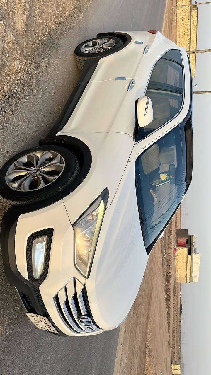 السلام عليكم سنتافي 2013 خليجي رقم أربيل بأسم كردي تريد وكاله تريد تحويل حاضر السياره مكفوله كفاله عامه بيه باردات ثنين فقط والباقي كفاله السياره فول مواصفات 
مكينه 2400 وكير بلكارتون تبريد ثلج حداده  تخم تاير جدد مواصفات بنوراما تبريد 3 قطع 7 راكب  شاشه كامره تحكم ستيرن أشاره بلمرئي حساسات السياره جاهزه مابيه اي نقص السعر 138 العنوان البصره شط العرب 
***********
