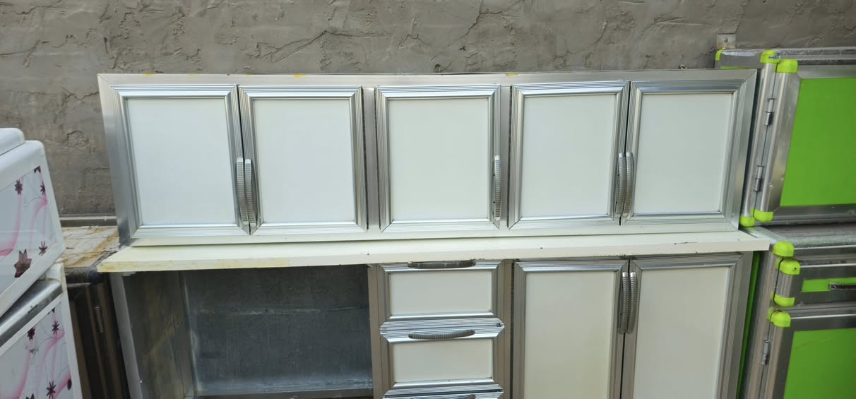 نبدل كاونتركم القديم مع كاونتر مستخدم أو جديد من عدنا
كاونتر مستخدم سطح مرمر تركي نظيف
 قياس مترين ونص بي مكان غساله صحون
سعره ١٤٠ الف 
مكانه كربلاء حي النضال قرب بيت المختار محمد داهي
نهايه شارع سوق حي البعث (الكراج الاخير)

*********** واتساب 

تابع البيج المستخدم لمزيد من العروض
https://www.facebook.com/share/1Am2wx1tDo/

https://www.facebook.com/share/1Am2wx1tDo/
رابط البيج للجديد
