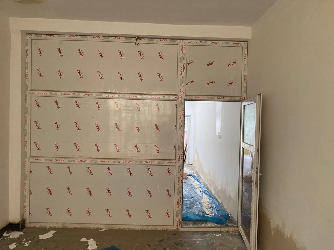 العرض ٣ أمتار و ٣٥ 
والطول مترين و ٩٥
ويا الباب والحديد
 للبيع ب٢٥٠ الف


**إذا كنت صاحب هذا الإعلان وتريد حذفه لأي سبب، رجاءا أرسل رسالة إلى الدعم الفني**