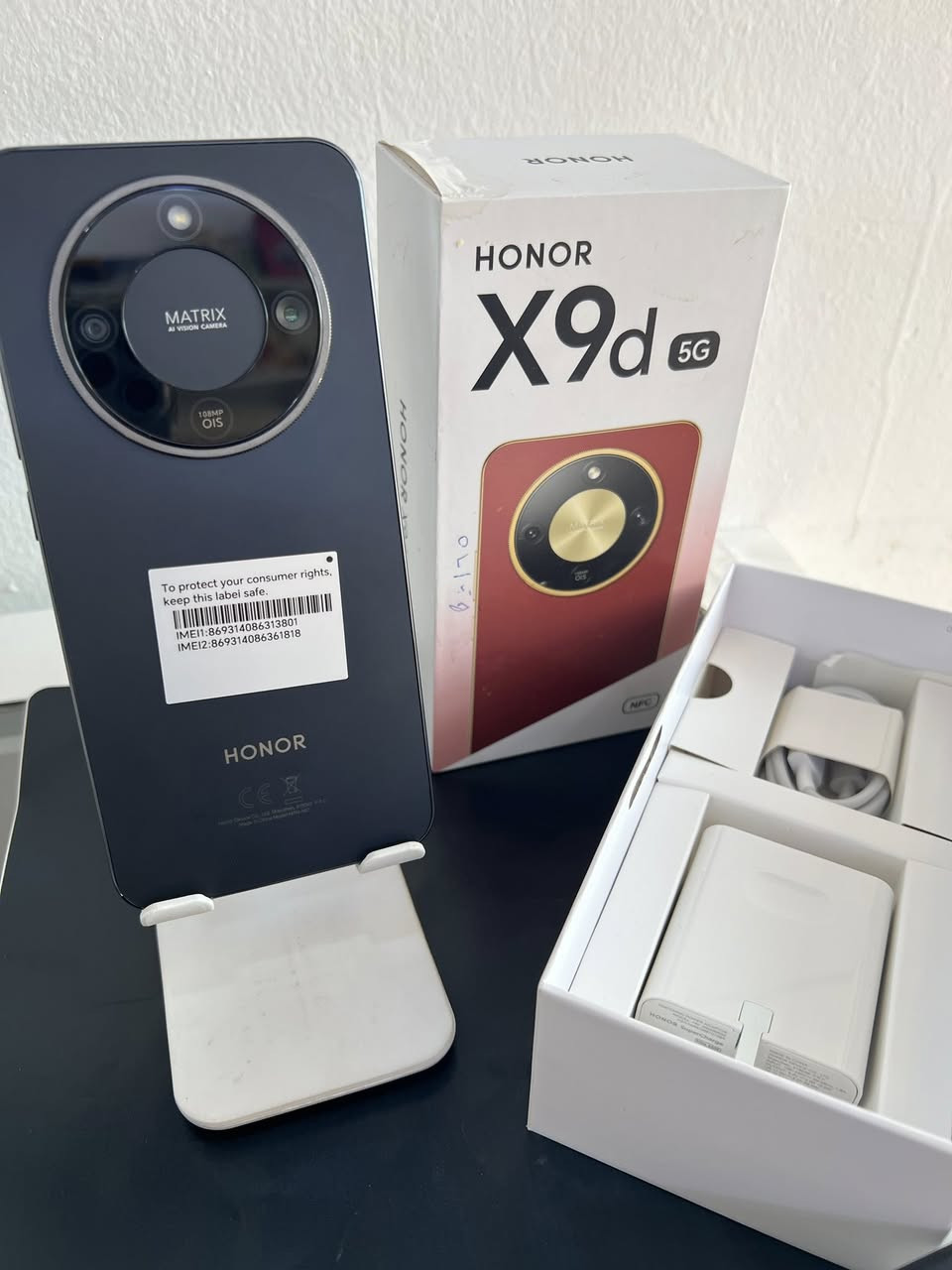 HONOR x9d
ذاكره 256. الذاكره الداخليه 12
استخدام اتصال فقط قليل جداً 
كامل ملحقات 
مكفول من الصيانه 
نظافه100%
السعر400
العنوان ناصريه صالحيه مركز 
للتواصل ***********
 
الي ما يشتري خلي يعبر المنشور
