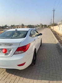 سيارة اكسنت هونداي للبيع سيارة موديل 2013 رقم بغداد 11 الدولي  بيها ار...