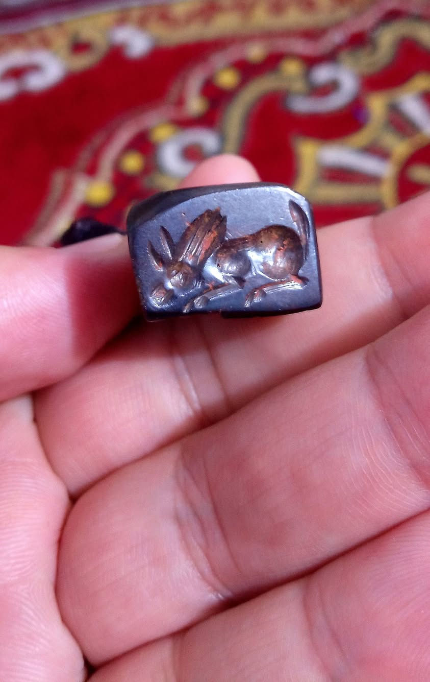 ♦️تبارك الرحمن الرحيم 
♦️قلاده حديد صيني قديمه 
♦️مرصوده ٤ رصود 
♦️للبيع فقط يوجد توصيل


**إذا كنت صاحب هذا الإعلان وتريد حذفه لأي سبب، رجاءا أرسل رسالة إلى الدعم الفني**