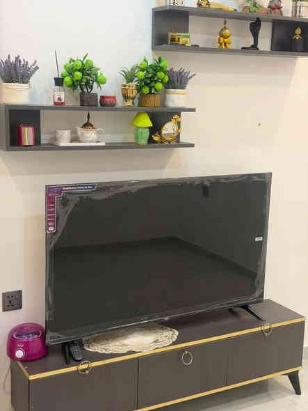 للبيع 
سبالت عدد 2 
1 طن 
2 طن 
3ميوزة بلازما 
طبلة وسط 
كاونتر مطبخ 
موجودات بالمنصور 
للتواصل ***********
