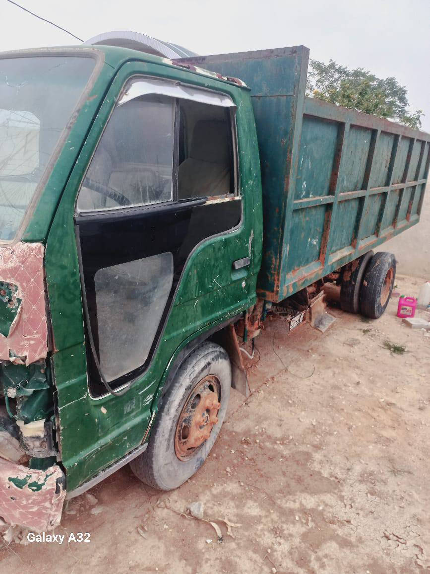 السلام عليكم ازوزه للبيع مديل 92 رقم بغداد سنويه 27 مكينه كير مل كيه مكان كربلاء سعر 
20 بيه مجال رقم الهاتف ***********
