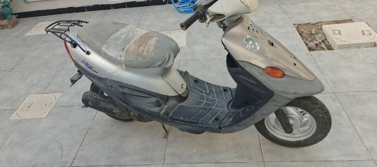 بي جي للبيع دراجة شرط وماعايزة بس دشبول وباتري تخم تاير جديد كابريتر بلادي السعر 350 هذة رقمي *********** لان مامتواجد على الفيس دائما
