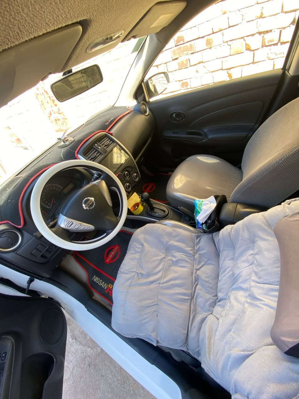 نيسان سني 2023 للبيع او مراوس ب BYD سيل 5 
رقم اربيل باسم شركه سماء الغري تريد وكاله تريد تحويل سنويه لل 2028 ماشيه 81 الف فان خلفي و شاشه لمس وكامره خلفيه اشاير بل مري جام كهربائي دواخل اسود ضرر السياره جاملق الامامي جهه سايق مبدل بدون ضرر داخلي وطرف باب السائق جهه الجاملق مصبوغ 
 سعر 117 ورقه 
مكاني البصره قضاء شط العرب التنومه 
للتواصل 
***********
***********
