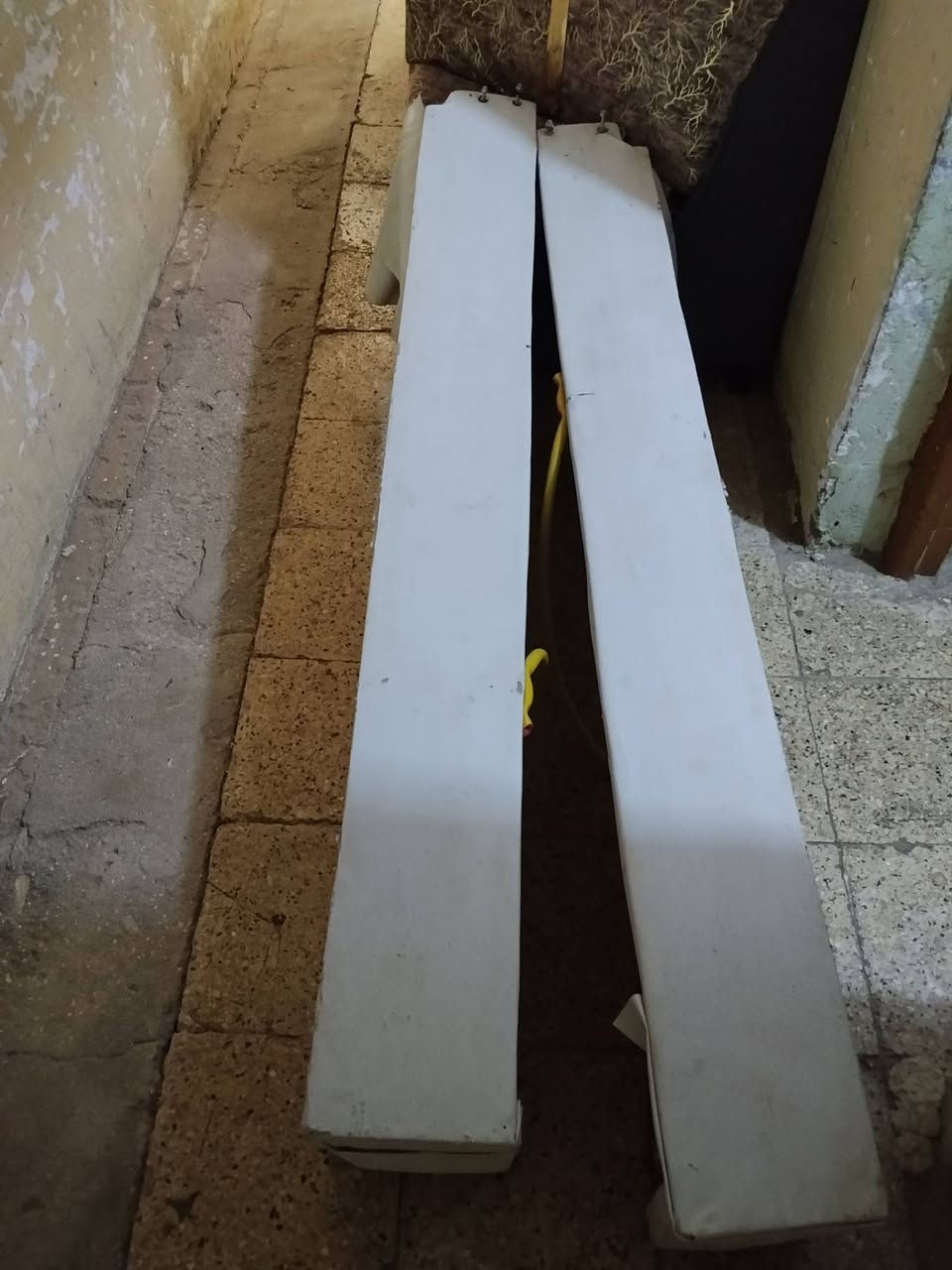 سلام عليكم مصطبات البيع سعر40وبيه مجال الشراي بي خير ويدلل ***********
