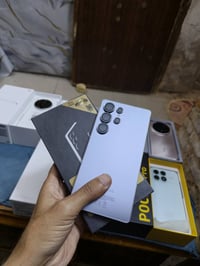 اس 25 الترا  ذاكره 256  ظمان وكاله عين الفهد  للبيع او مراوس السعر 125...