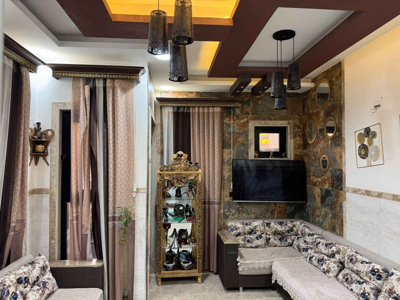 🏡 دار للبيع | فرصة مميزة في حي الرشيدية – القطاع الأول

إذا كنت تبحث عن منزل حديث بموقع هادئ ومناسب للعائلة، فهذه فرصة تستحق الاهتمام.

✅ تفاصيل العقار:
📍 الموقع: الرشيدية – القطاع الأول
📜 السند: طابو
📐 المساحة: 170 م²
📏 الواجهة: 8.5 م
🏠 بناء حديث
🏡 بناء سكني بالكامل وليس تجارياً
✨ جاهز للسكن ومناسب للعوائل الباحثة عن الراحة والجودة.

📞 للتواصل 
***********
***********

📩 تواصل معنا الآن لمعرفة المزيد من التفاصيل وترتيب موعد للمعاينة.
