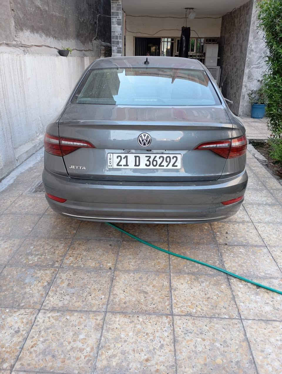 جيتا موديل 2019 وارد امريكي بيه فقط جاملغ امامي صبغ بدون ايرباك رقم دولي ب اسمي السعر 135 وبيه مجال للشراي للاتصال *********** بغداد, العراق
