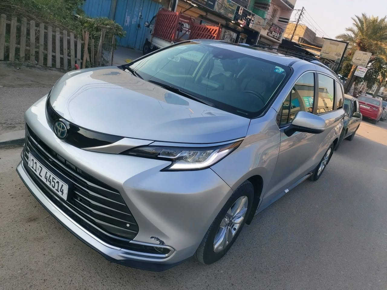 السلام عليكم للبيع فقط تويوتا سينا 2023 لميتد وارد أمريكي لون الداخل رصاصي بصمة فتحة سقف بيبان كهرباء حساسات امامي خلفي وجانبي وباقي الموصفات معروفة السعر 260$$$وبيه مجال بسيط حق الجية عنوان بغداد الغزالية للأستفسار
***********
***********
