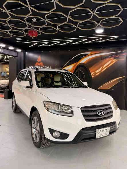 يالله سلام عليكم اخوان للبيع هونداي سنتافيا 2012 محرك 3600 (6)سلندر ماشيه 160الف  سياره جديده بمعنه الكلمه بيهه صبغ فقط يم القبق مال بأنزين حك شبر والباقي كفاله عامه كلهه واي سونار وديهه جديده بمعنه الكلمه مال الشركه العامه كشن كهرباء بولش وحمام ونانو سيراميك مسويلهه جديد ادامه كامله من الدعاميه الدعاميه سياره خير من الله تاخذهه تترحم بيهه عليه ولله ربع متصرف عليهه ومابيهه اي نقص وبالخير عل ياخذهه رقم بغداد تحويل ثاني يوم كامله مكمله واسف عل اطاله المنشور شفته ميعجبك فدوه الك السياره وتلكه لأحسن واني الممنون لاستفسار عن السعر رقمي بي واتساب وبي اتصال وتجي وتشوف وتشلع عيوني الثنين
لاستفسار *********** تحياتي واسف عل اطاله
