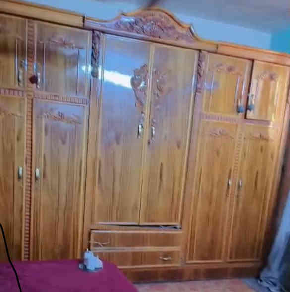 كنتور خشب زان الأصلي النضافة100 كامل ملحقات السعر مليون وبي مجال اي استفسار يتصل وعندي فيديوات *********** عنوان بغداد فلكة وهران شارع المعارض اي استفسار اتصل وتدلل بي مجال بسيط
