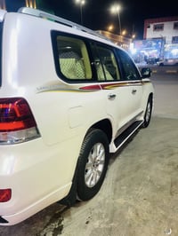 لاندكروز • ٢٠١٦ • مكفول ميكانيك