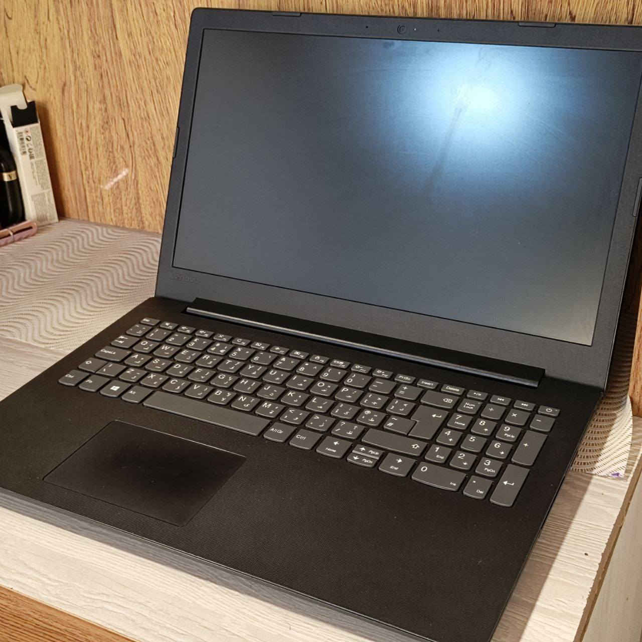 Ideapad 15ikb
- Core i5 الجيل الثامن
- 8 gb ram 
- كارت شاشة خارجي mx110 2g 
- Ssd 256 gb
200 الف قفل 
 فقط يحتاج استبدال للبطارية


**إذا كنت صاحب هذا الإعلان وتريد حذفه لأي سبب، رجاءا أرسل رسالة إلى الدعم الفني**