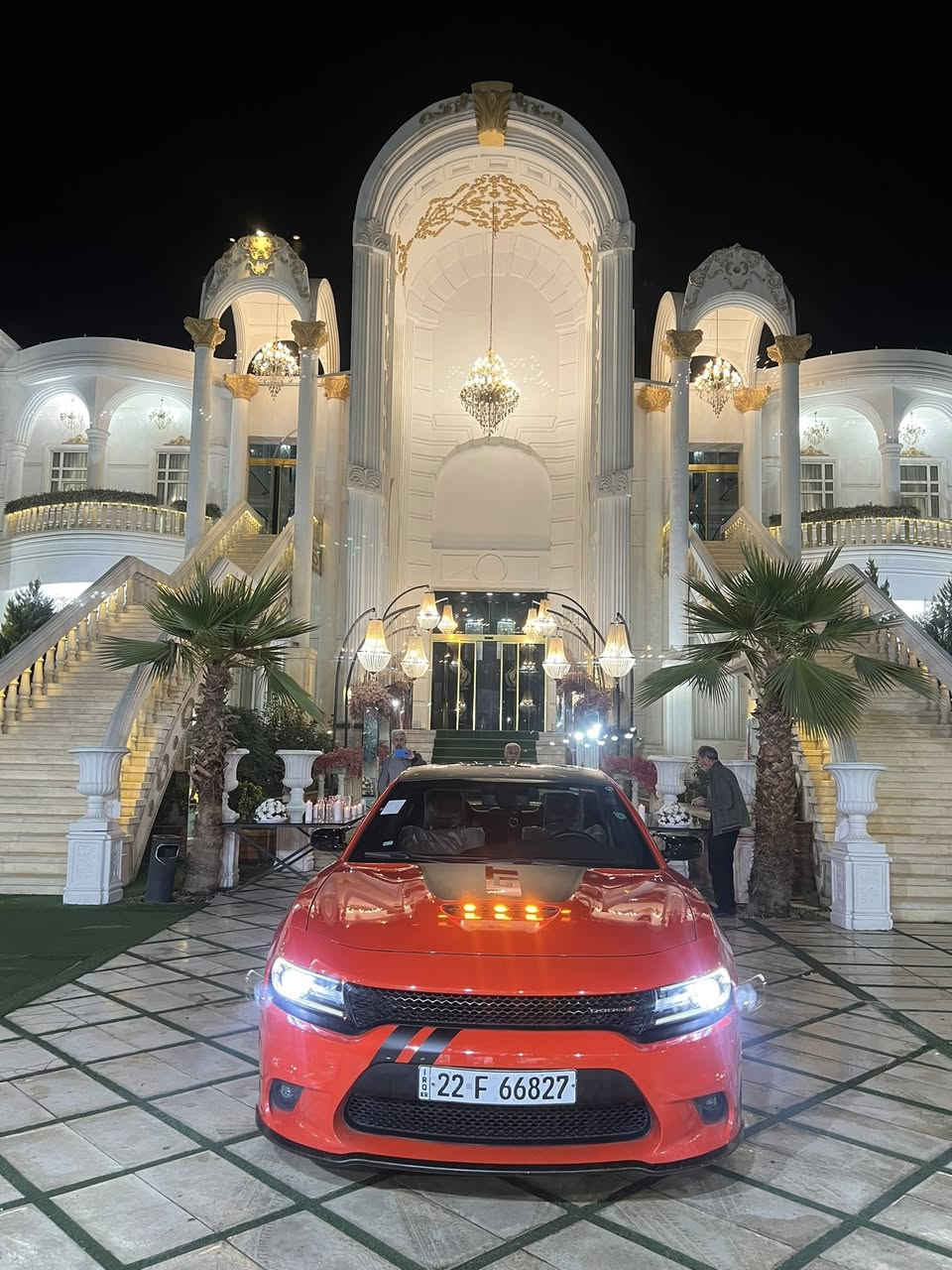 بيع فقط بدون مراوس
السلام عليكم 
جارجر GT plus 
خليجي وكاله هارلم 
موديل 2021 
فول مواصفات 1/1 
رقم شمالي سنويه وهزه جدد
ماشيه 52 الف كيلو فقط 
سياره جديده وكلشي ماعايزه وجاهزه 
على وضع الوكاله 
كفاله عامه من كلشي 
السعر 300 وبيها مجال للشراي 
مكان السياره النجف الأشرف 
***********
