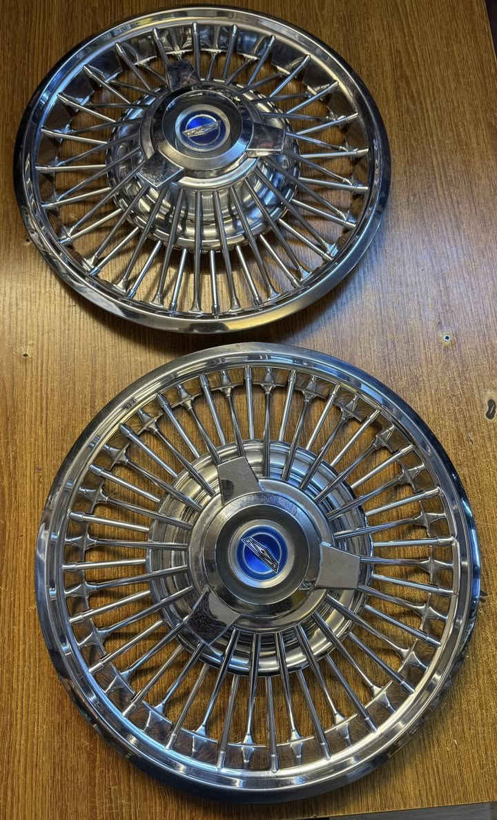 للبيع موستنك 
***********
بغداد حي جهاد
