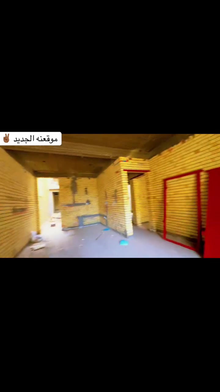 السلام عليكم اخوان اي واحد يحتاج خلفه لبخ جص او سمنت ياخف الله وحريص ع عمله شرط جوه السوك  متوفر كادر فرشي كادر بناء شنو البالك مو جود تصل وبيك خير وتدالل    ***********
