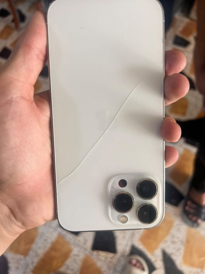 آيفون 13 Pro Max
للبيع 
بطاريه 83 
ذاكره 256
مكان تكريت 
***********
متواجد فقط واتساب
