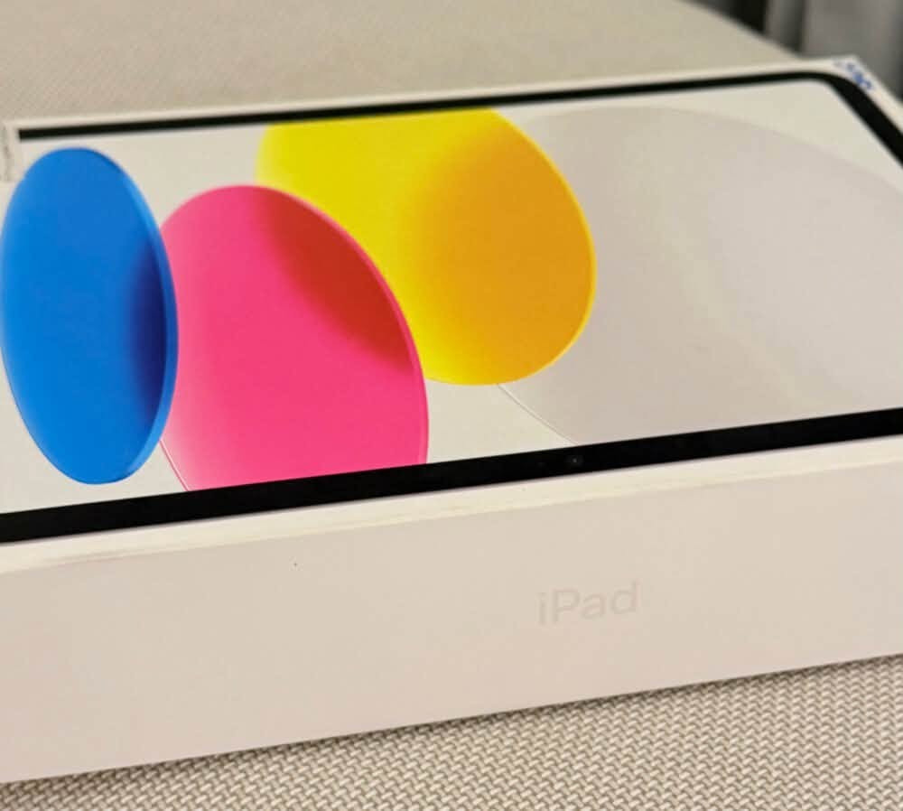 للبيع iPad 10 (الجيل العاشر)

* السعة: 64GB
* اللون: فضي (Silver)
* الحالة: جديد بالبكيت، لم يُستخدم
* كامل الملحقات الأصلية (كيبل USB-C + الشاحن)
* الشاشة: 10.9 إنش
* يدعم Wi-Fi

📦 الجهاز نظيف جداً وجاهز السعر525الف


**إذا كنت صاحب هذا الإعلان وتريد حذفه لأي سبب، رجاءا أرسل رسالة إلى الدعم الفني**