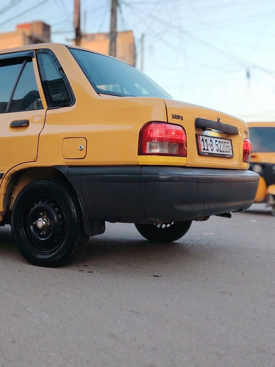 السلام عليكم سايبه مديل 2012سياره بلاديه لاضربه ولا صبغ بيهه جاملغ مبدل فقط مكينه خيط بخار بدون صرف 
صدر جديد تخم تاير جديد بريك جديد شاشه كامره دواره 
نوزلات جدد بلكات جدد مشط ستيرن وبور جدد سياره متعوب عليهه كلش كهربائيات كلهه شغاله شلع 
سعر 30وبيهه مجال حق الجيه ***********بغداد الشعب
