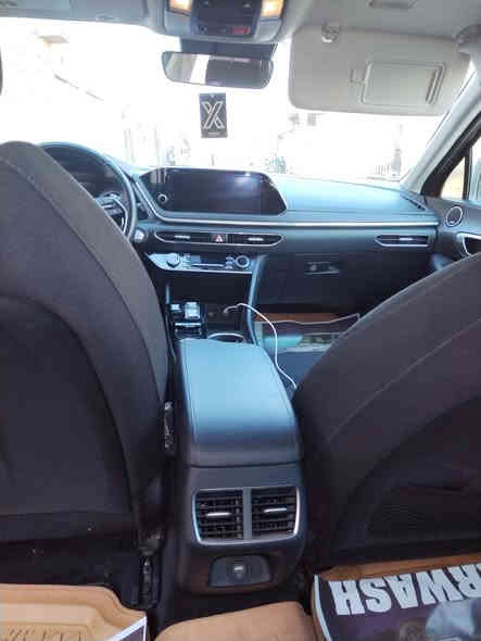 السلام عليكم سوناتا هايبر  2023 رقم ديالى جديد سيارة كلش حلوة مال جناي وارد امريكي ضررها بونيد فقط سعرها 160قفل قفل  محرك وكير وصدر كله جديد سيارة كاملة من كلشي   ***********
