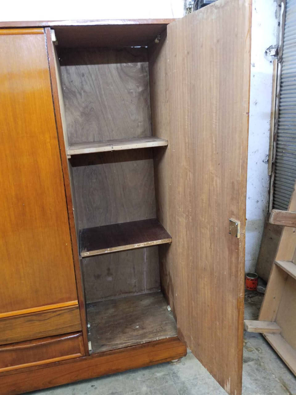 قنصور 4 ابواب نضيف السعر 135 للأتصال *********** أو *********** موصل, نينوى
