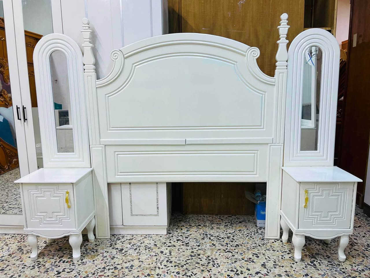 غرفة نوم صاج عراقي -
تصميم تركي لون مميز 
استعمال اسبوع 
صبغ حراري رش  
✨ : نظافة 99💯
لسعر: 900

🪛 شد ونقل مجاني داخل بغداد 🚛  
📦 توصيل متوفر لباقي المحافظات بكروة


**إذا كنت صاحب هذا الإعلان وتريد حذفه لأي سبب، رجاءا أرسل رسالة إلى الدعم الفني**