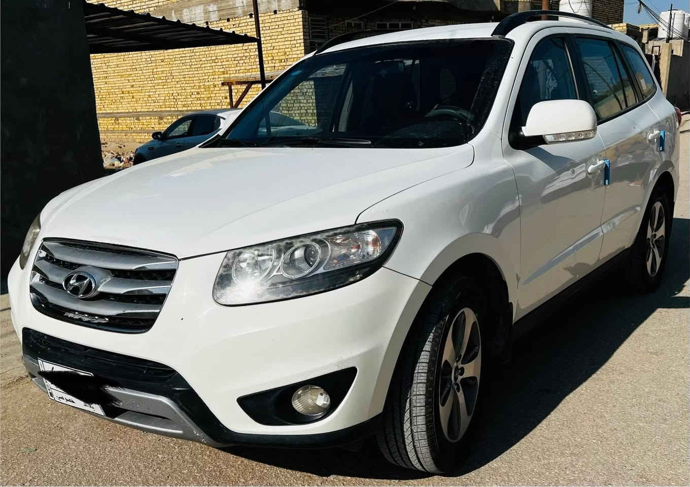 سنتافي 2012 خليجي كفاله عامه
جديدة جداً كامرة خلفية كشنات كهرباء ٦ سلندر ٧ راكب ٣ قطع تبريد فور ويل تبريد بيانو وباقي الموصفات المعروفة السيارة جاهزة وخير من الله تخم تاير صدر مع السونار 

للتواصل والمعرفه اكثر الاتصال على الارقام التالية 

***********

***********
