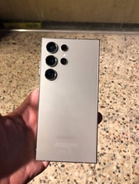 S24الترا نضيف فقط فطر با شاشه سعر 450 شراي يتفضل ويدلل07812076013
