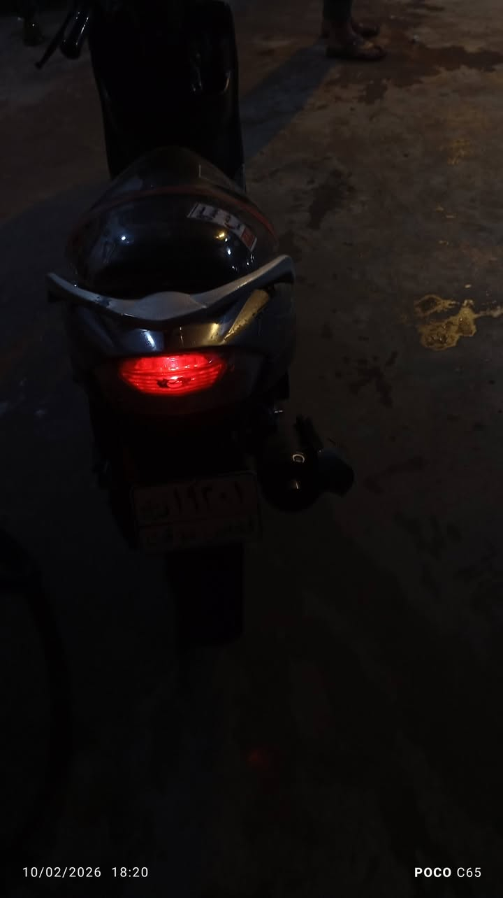 سلام عليكم ماكس عدله بوشه 49 كهربائياته كله شغاله سلف هندر الدراجه بلاديه كفاله عامه شلعه او معدل الدراجه كامله مكمله مكينه خرسه مكاني ديالى بعقوبة التحرير سعره خاص متواجد فيس وتساب او سمكارت ***********
