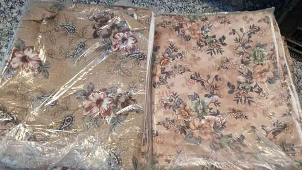 توفرت وجوه مخاد قديفة صيفية بكل الالوان الزاهية سعر الدرزن ب12 الف البيع جملة ومفرد تكريت الديوم مجاور افران العايد محل مفروشات مروان للححز خاص اواتساب ***********
