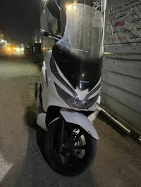 Pcx جيل الثالث ياباني مكفولة كفرات ومحرك للبيع او مراوس وي جيل رابع يا...